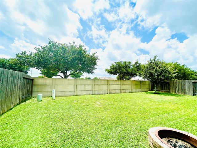 6838 Pear Point Lane, Richmond, TX 77469