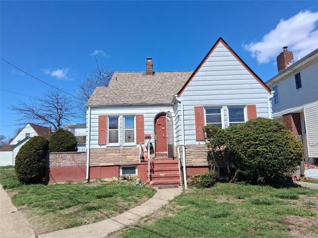 2 Fordham Place, Hempstead, NY 11550