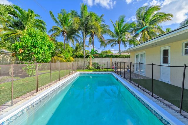 1480 SW 5th Ave, Deerfield Beach, FL 33441
