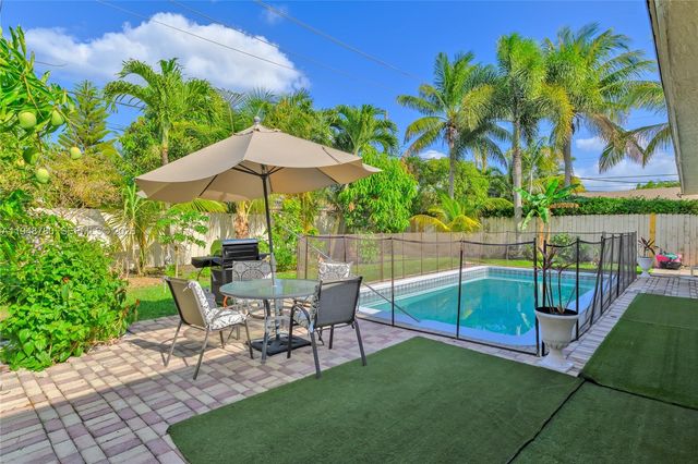 1480 SW 5th Ave, Deerfield Beach, FL 33441