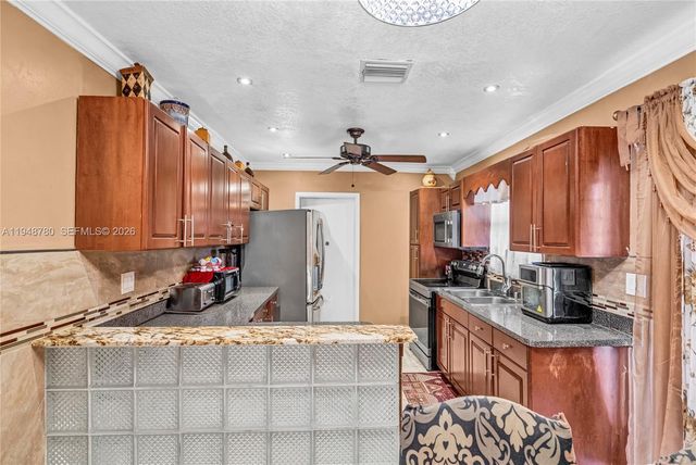 1480 SW 5th Ave, Deerfield Beach, FL 33441