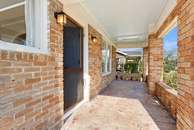 2502 Rosewood Street, Houston, TX 77004