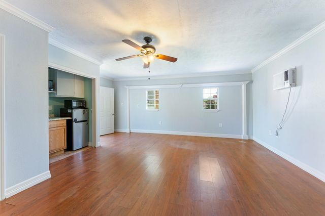 2502 Rosewood Street, Houston, TX 77004