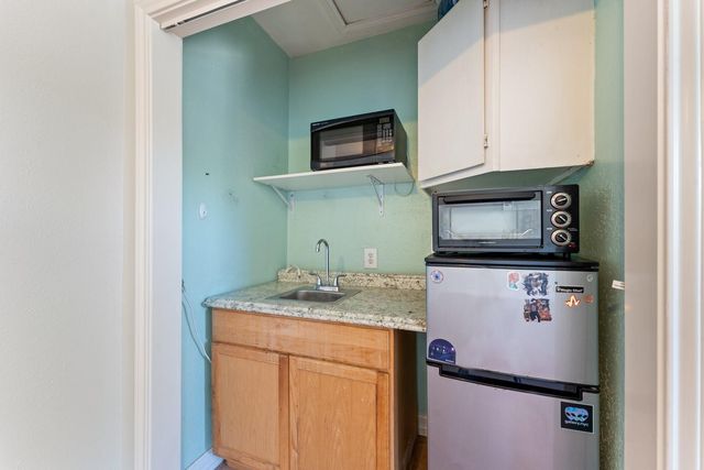 2502 Rosewood Street, Houston, TX 77004