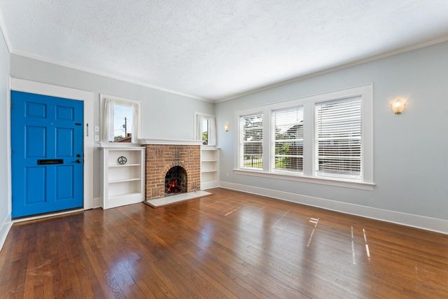 2502 Rosewood Street, Houston, TX 77004