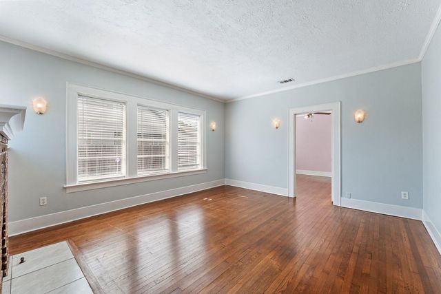 2502 Rosewood Street, Houston, TX 77004