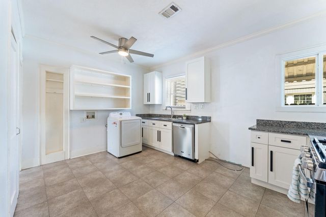 2502 Rosewood Street, Houston, TX 77004