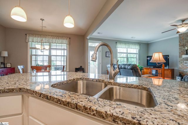 159 Rockcrest Drive, Taylors, SC 29687