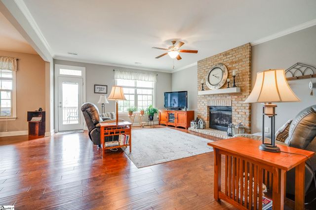 159 Rockcrest Drive, Taylors, SC 29687