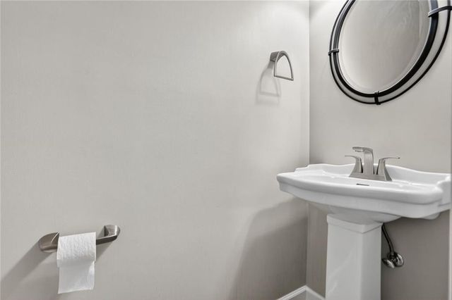 3935 Gallant Fox Court, Duluth, GA 30096