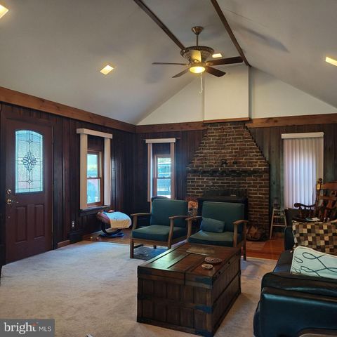 11 SYLVAN AVE, Burlington, NJ 08016