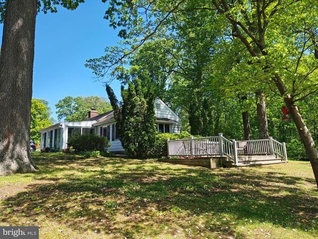 11 SYLVAN AVE, Burlington, NJ 08016