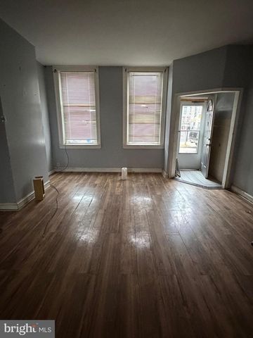 2831 N HOWARD ST, Philadelphia, PA 19133