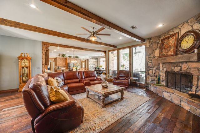 7831 Clark Court, Red Oak, TX 75154