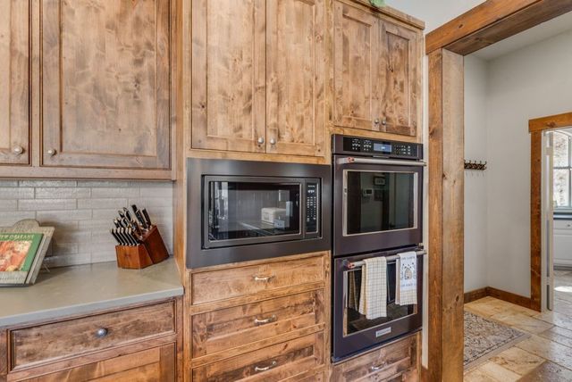 7831 Clark Court, Red Oak, TX 75154