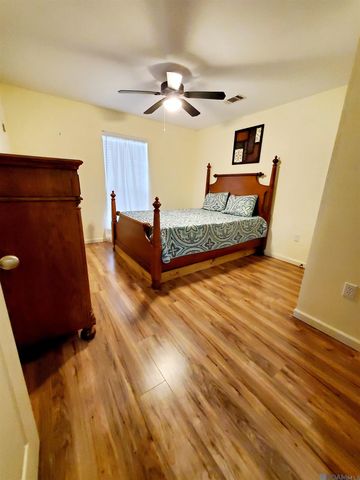 20996 Diversion Canal Rd, Maurepas, LA 70449