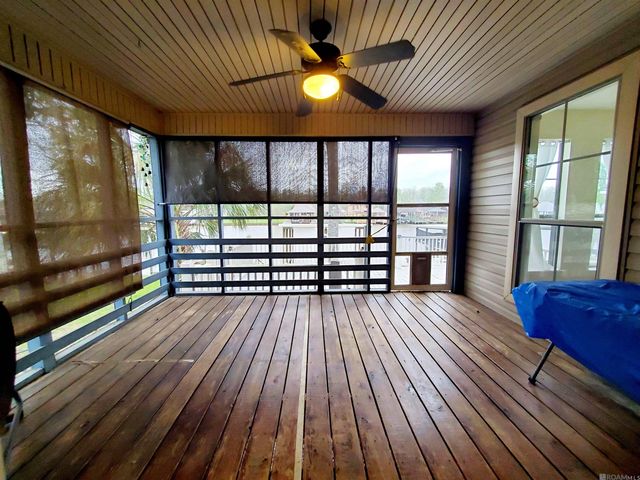 20996 Diversion Canal Rd, Maurepas, LA 70449