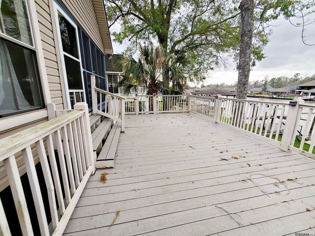 20996 Diversion Canal Rd, Maurepas, LA 70449