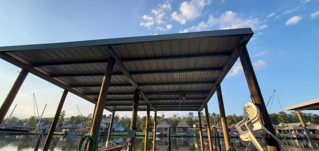 20996 Diversion Canal Rd, Maurepas, LA 70449