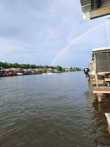 20996 Diversion Canal Rd, Maurepas, LA 70449