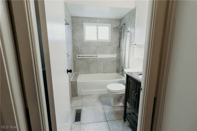 5949 Jaycox Road, North Ridgeville, OH 44039