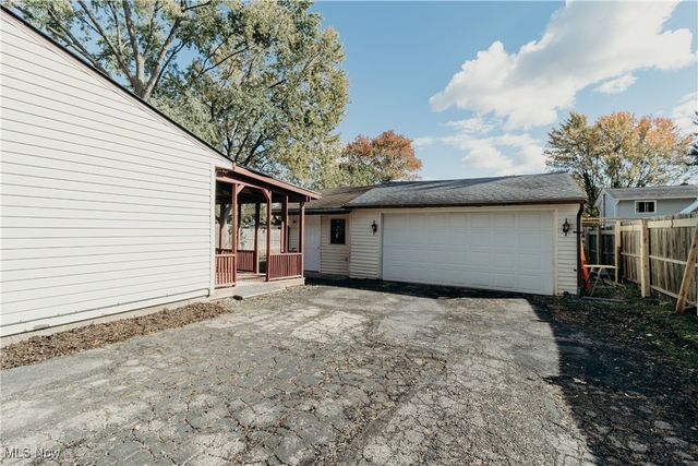 5949 Jaycox Road, North Ridgeville, OH 44039