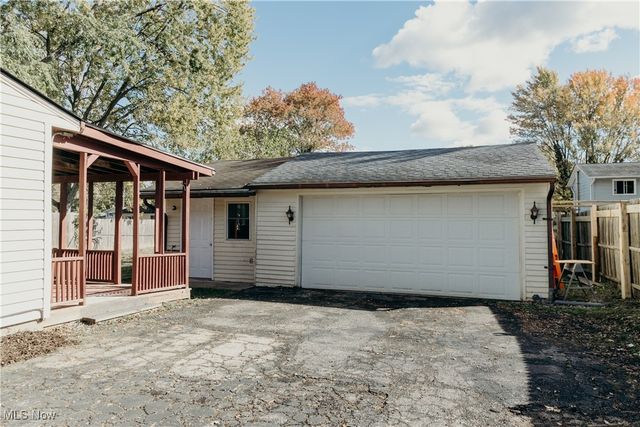 5949 Jaycox Road, North Ridgeville, OH 44039