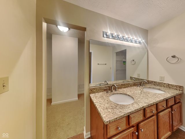 13006 Quarterback Lane, Fishers, IN 46037