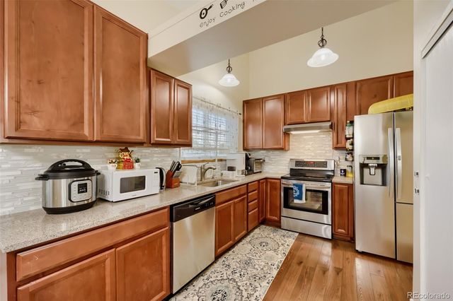 944 S Uravan Street, Aurora, CO 80017