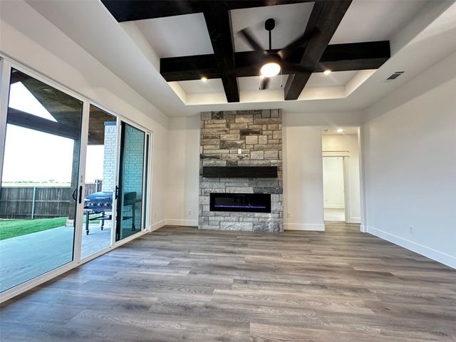 1805 Sudbury Drive, Cleburne, TX 76033