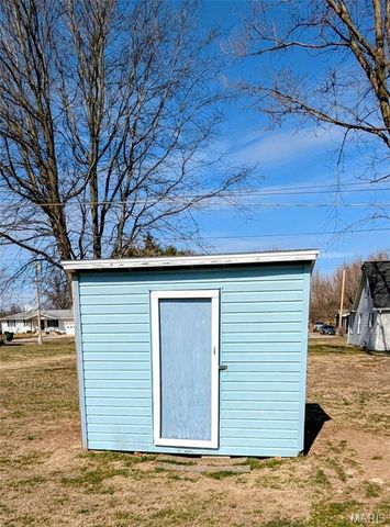 1403 Wilson Street, South Roxana, IL 62087