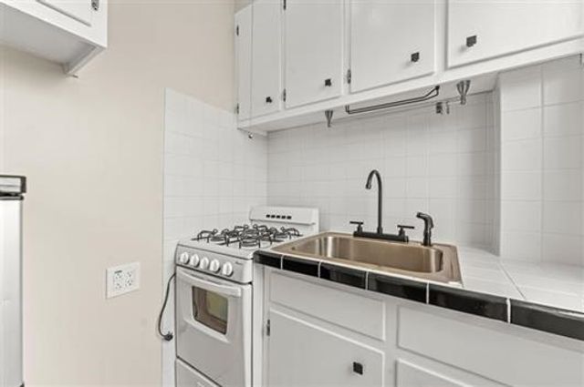 369 WEBSTER AVE, Jc, Heights, NJ 07307