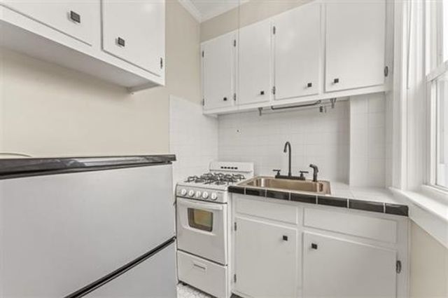 369 WEBSTER AVE, Jc, Heights, NJ 07307