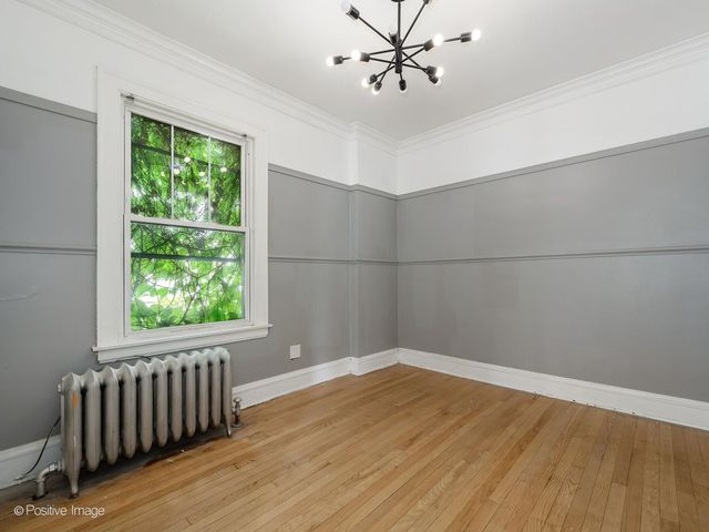 2138 W Cornelia Avenue 2, Chicago, IL 60618