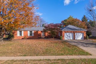 2103 Hedgewood Drive, Bloomington, IL 61704