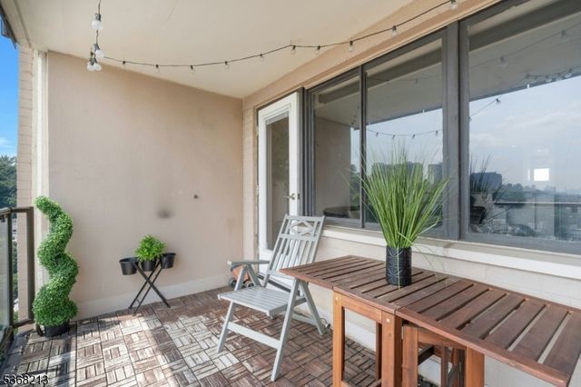 1203 River Rd 19K 19K, Edgewater Boro, NJ 07020