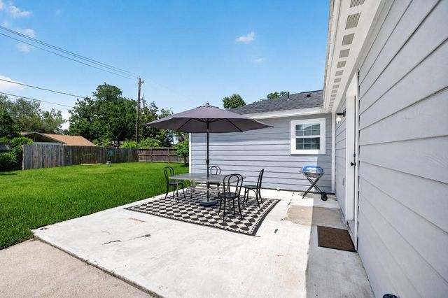 3319 Suiter Way, Pasadena, TX 77503