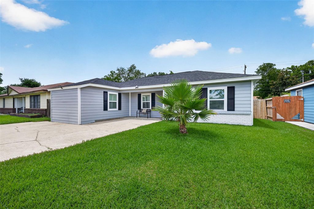 3319 Suiter Way, Pasadena, TX 77503