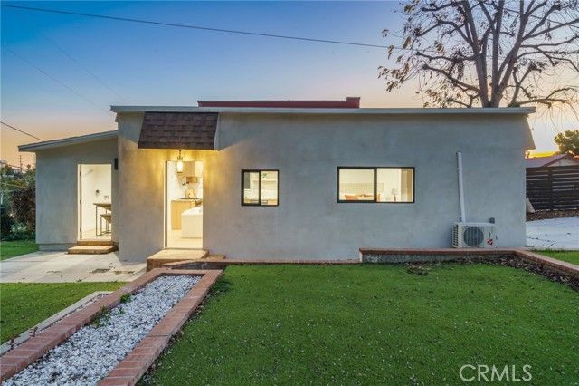 706 N Occidental Boulevard, Los Angeles, CA 90026