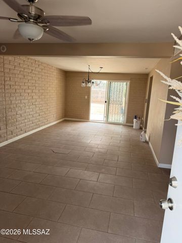 3151 W Calle Canario, Tucson, AZ 85746