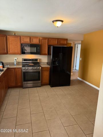 3151 W Calle Canario, Tucson, AZ 85746