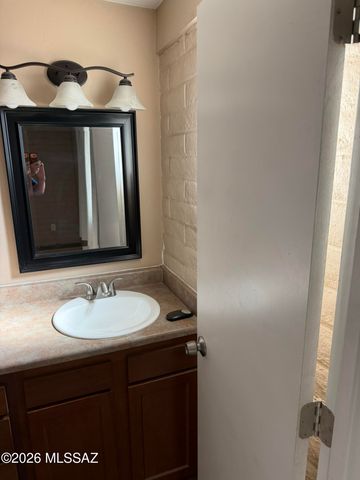 3151 W Calle Canario, Tucson, AZ 85746