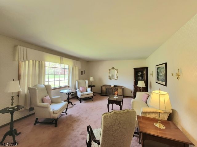 484 Stony Brook Dr, Bridgewater Twp., NJ 08807