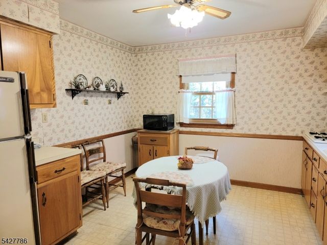 484 Stony Brook Dr, Bridgewater Twp., NJ 08807