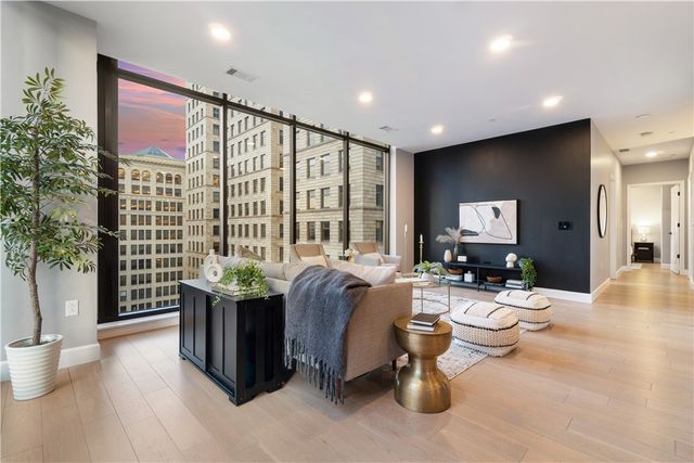 350 Oliver Ave 1002, Pittsburgh, PA 15222