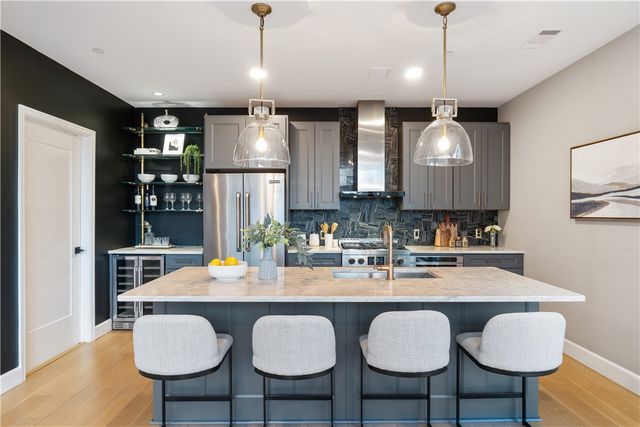 350 Oliver Ave 1002, Pittsburgh, PA 15222