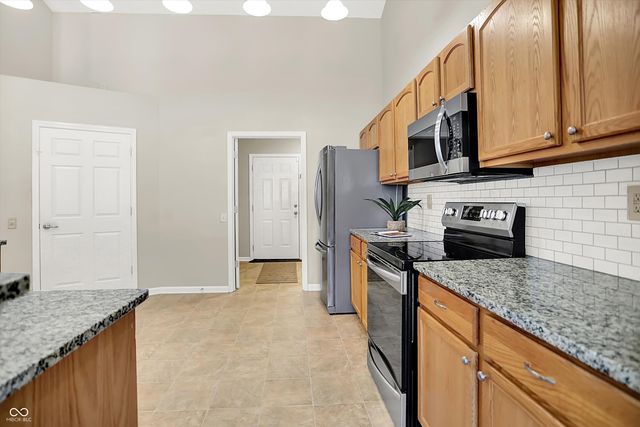 5849 Columbia Circle, Greenwood, IN 46142