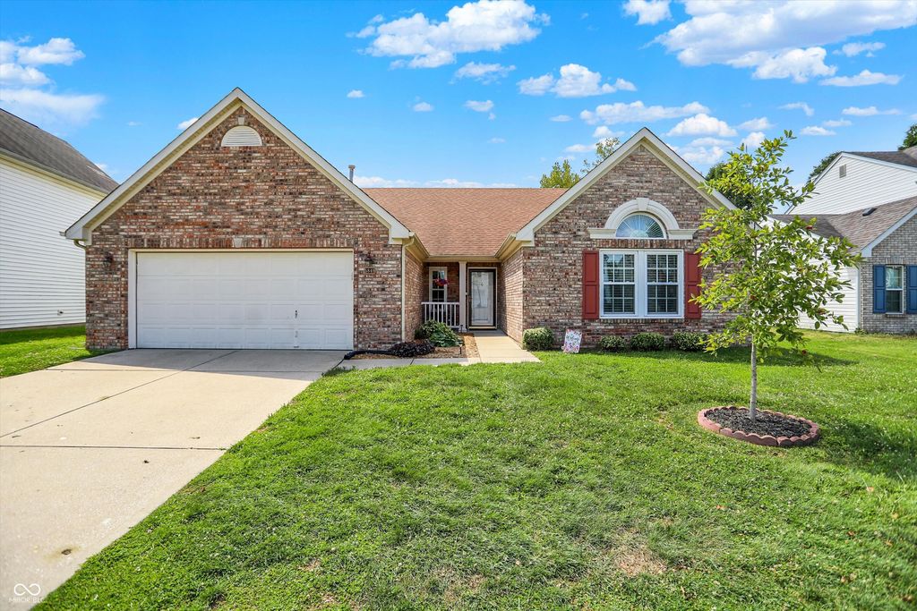 5849 Columbia Circle, Greenwood, IN 46142