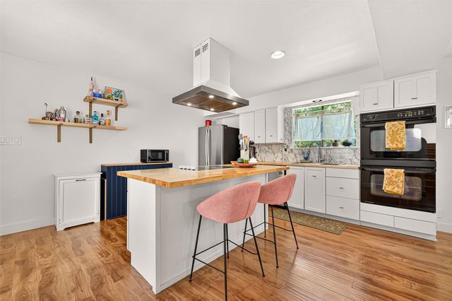 1422 Chardonnay Drive, Houston, TX 77077