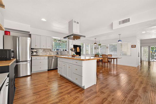 1422 Chardonnay Drive, Houston, TX 77077